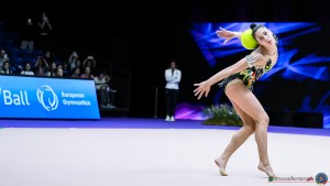 sr q raffaeli sofia ita sfe04309 copia simone ferraro ph